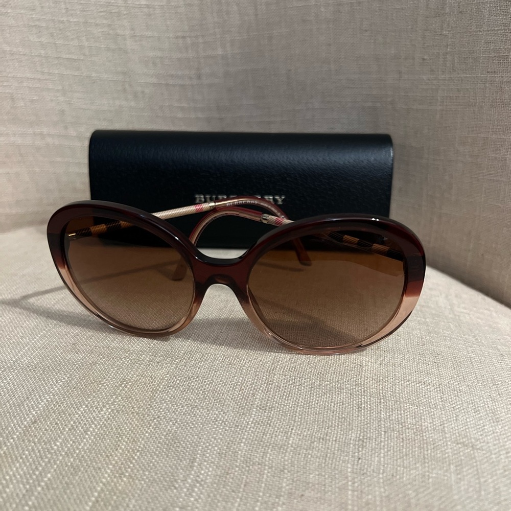 NWOT BURBERRY B4239 HERITAGE Check Havana Brown Frame Sunglasses & Burberry Case - Picture 4 of 15